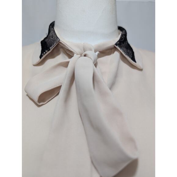 Ann Taylor LOFT Blouse XS Cream Black Lace Trim Bow Neck Long Sleeve - Picture 2 of 8